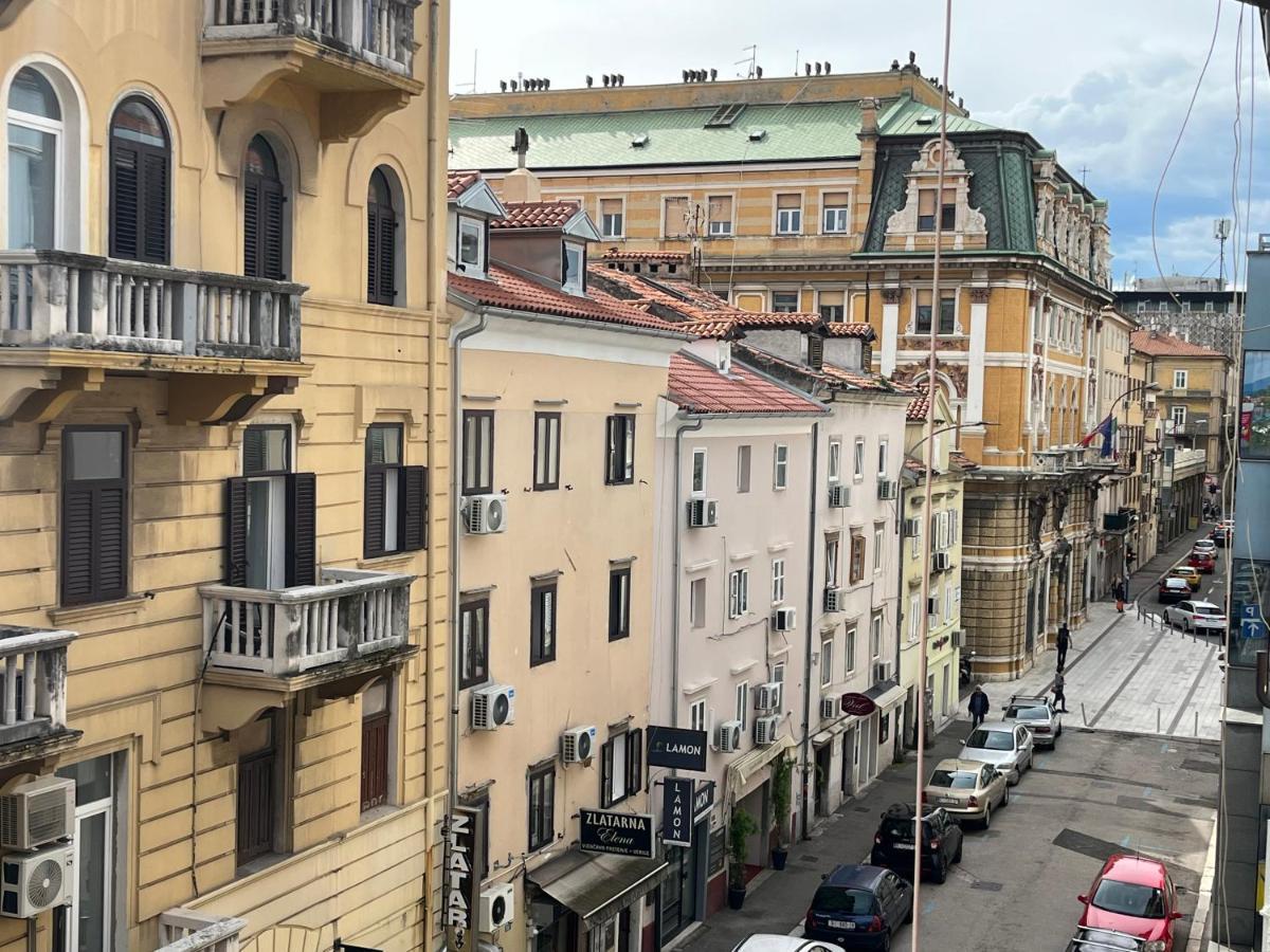 Ferienwohnung Apartman Lora Rijeka Exterior foto